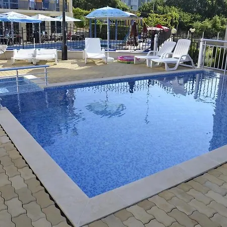 Apartment Rodina 1 *