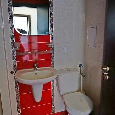 Apartment Rodina 1 *